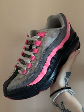Nike Air Max 95 GS 'Black Pink Blast'